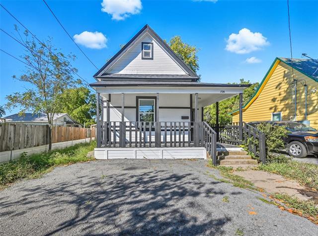 Building Photo - 728 S Elm St