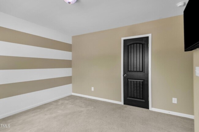 Building Photo - 211 Westgrove Ct