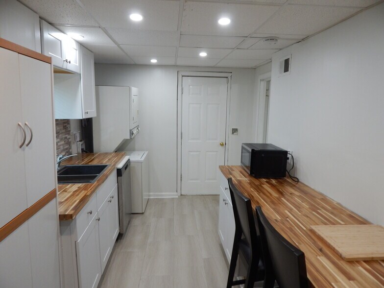 Outside Entry & Bedroom Entry - 3388 Harrison Rd