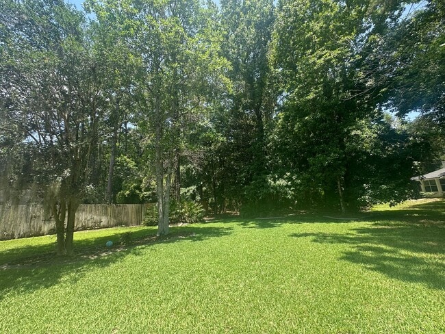 Building Photo - Unique Opportunity, Julington Creek Plantation Beauty