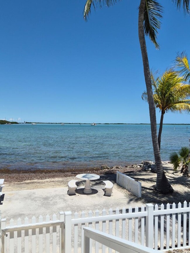 Building Photo - 55 Boca Chica Rd