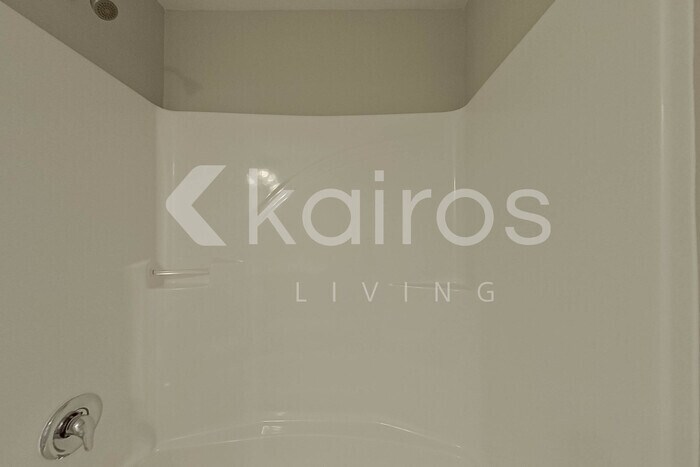 Building Photo - 874 Silent Barge Cv