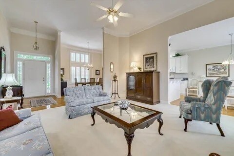 Building Photo - 115 Willow Oak Loop