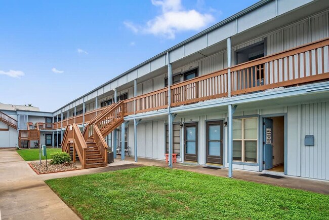 Building Photo - 2025 Eleventh Street-SI FL2-ID1023340P