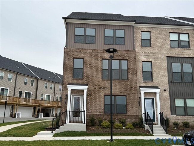 Primary Photo - 9450 Belladdie Way