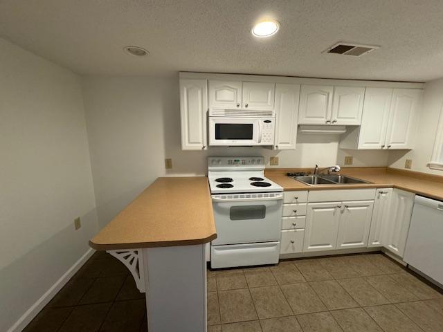 Building Photo - 303 3rd St