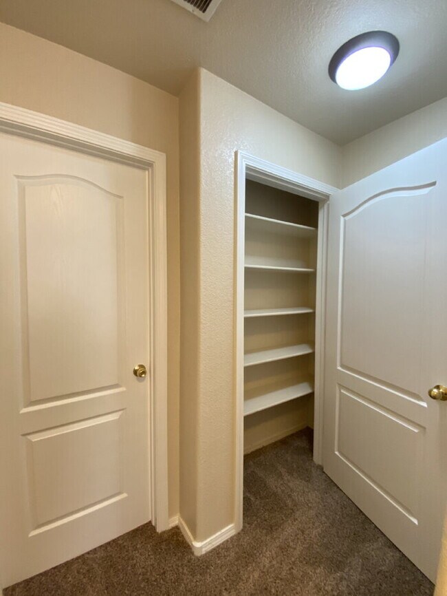 Building Photo - 4BR in Cabezon Subdivision