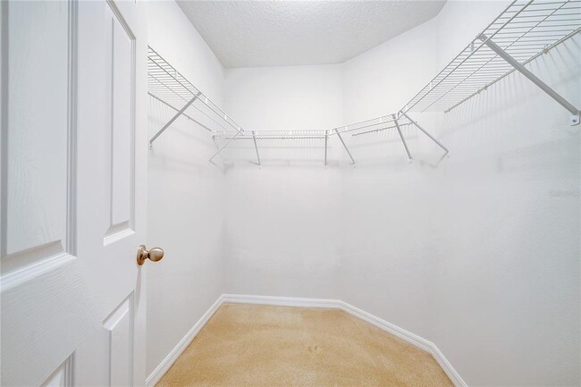 Building Photo - 330 Pheasant Dr