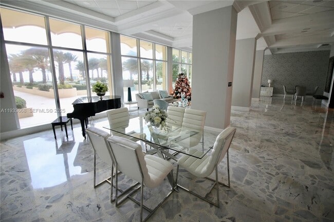 Building Photo - 2501 S Ocean Dr