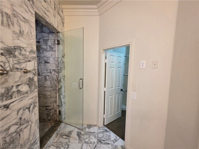 Building Photo - 9338 Wilderness Glen Ave