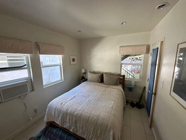 Building Photo - 2905 Reservoir St