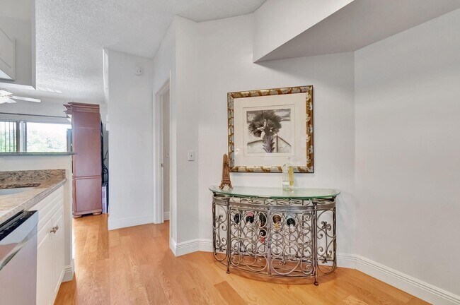 Building Photo - 3317 Tuscany Way