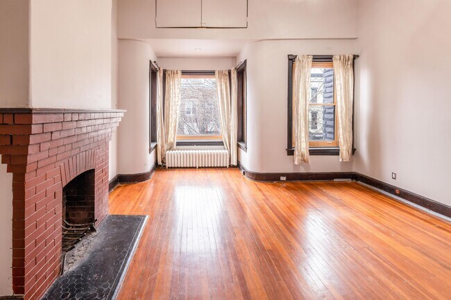 Building Photo - 12 Randolph Pl NW