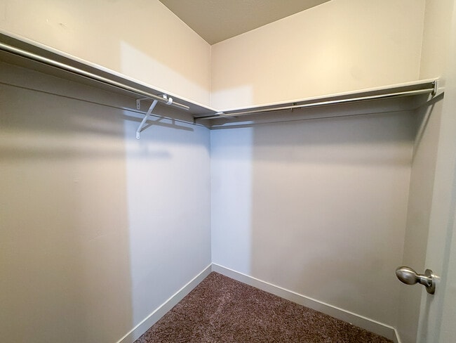 Building Photo - 699 E 355 N