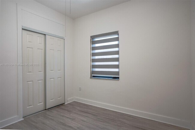 Building Photo - 840 NW 170th Terrace