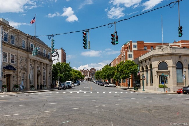 Building Photo - 123 Mamaroneck Ave
