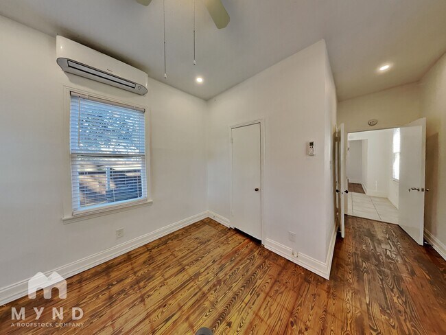 Building Photo - 4624 Junius St