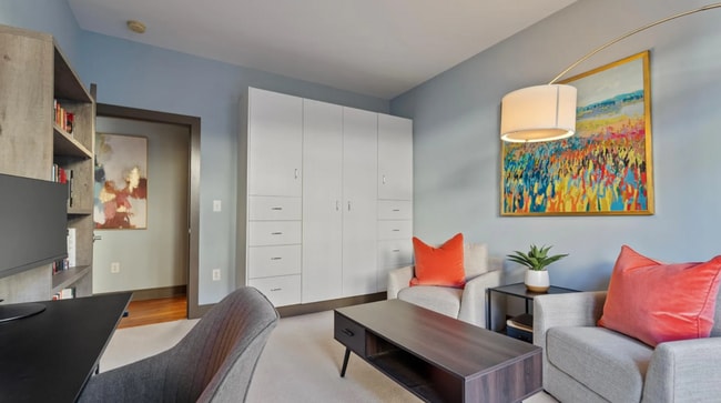Building Photo - Beautiful Condo In Dilworth!