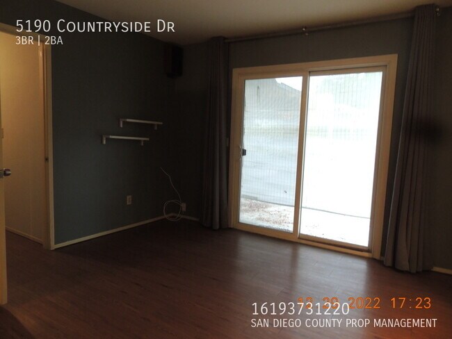 Building Photo - 5190 Countryside Dr