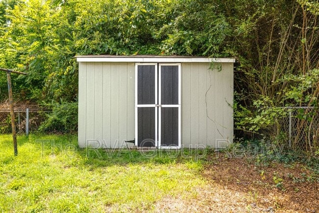 Building Photo - 712 Hill Top Dr