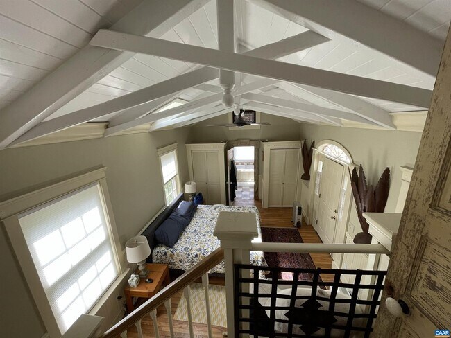 Building Photo - 954 Old Lynchburg Rd