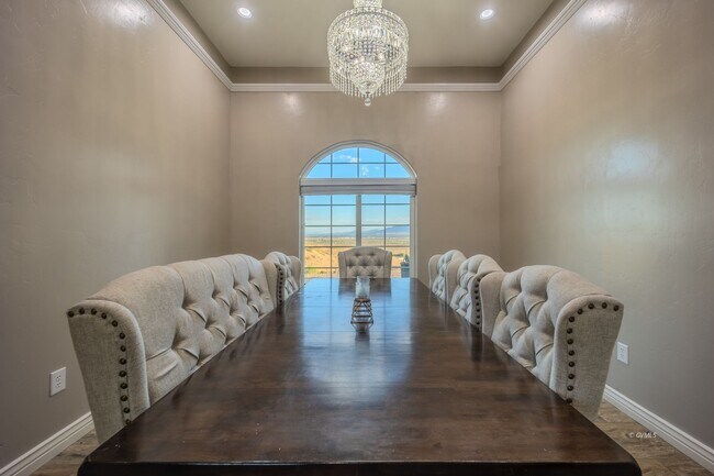 Building Photo - 2985 Bentley Dr