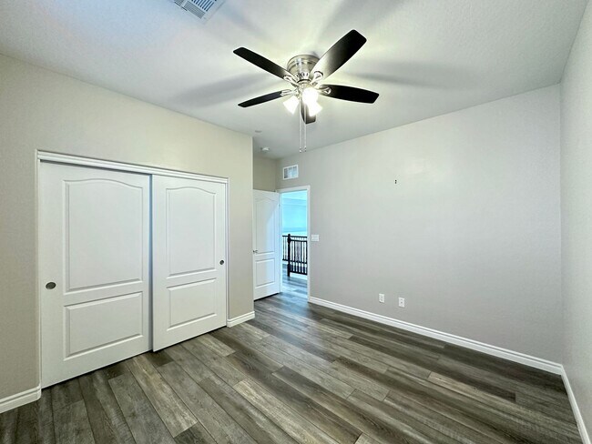 Building Photo - Tuscany Parcel 22