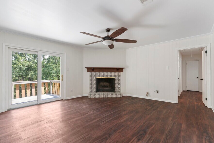 Building Photo - 11220 Bainbridge Dr