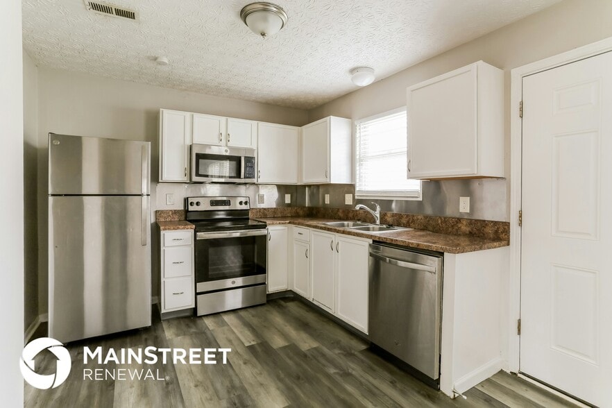 Building Photo - 3611 Bill of Rights Square