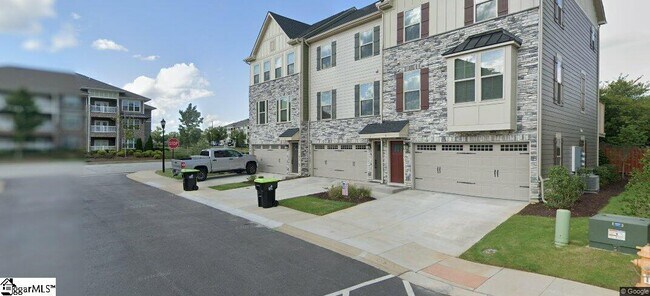 Building Photo - 9 Eagle Wood Dr