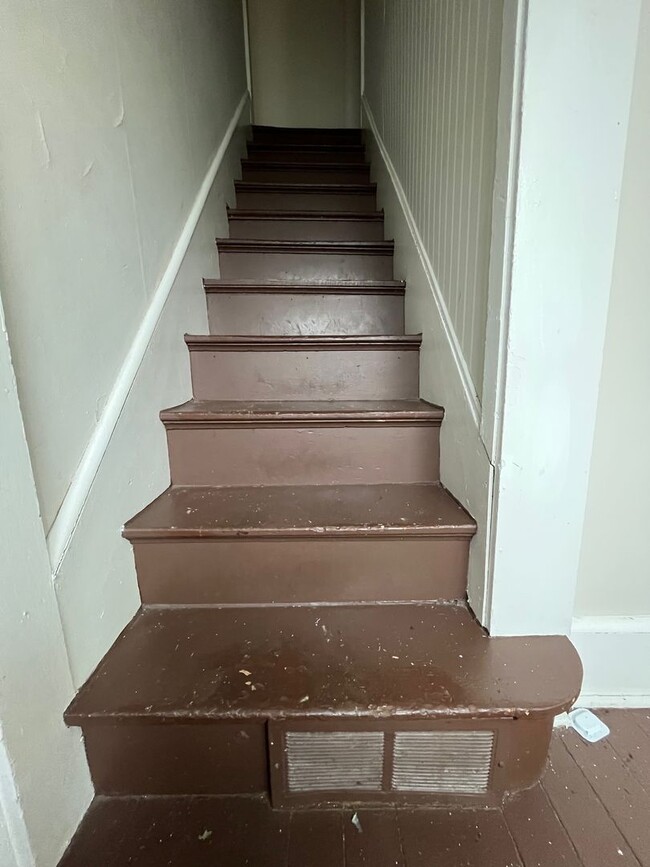 Building Photo - tb412