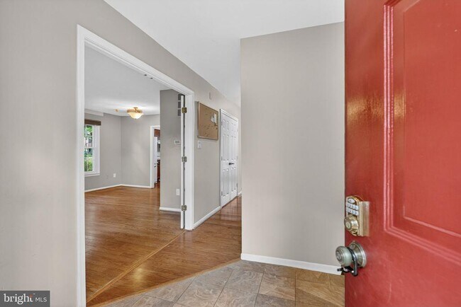 Building Photo - 9821 Owens Ct