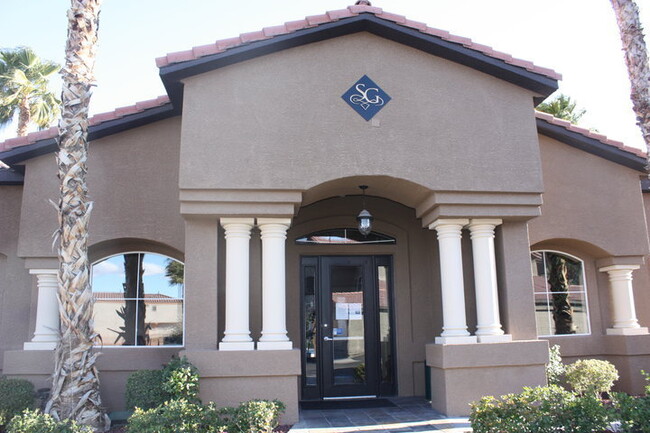 Building Photo - Nicely upgraded 1 bedroom on the South Strip