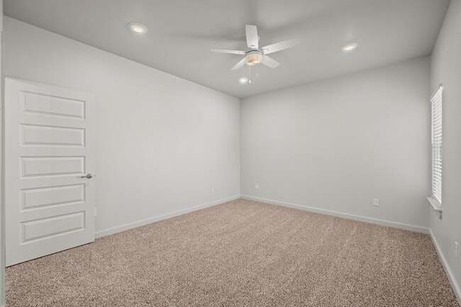 Building Photo - 4106 Trenton Ave