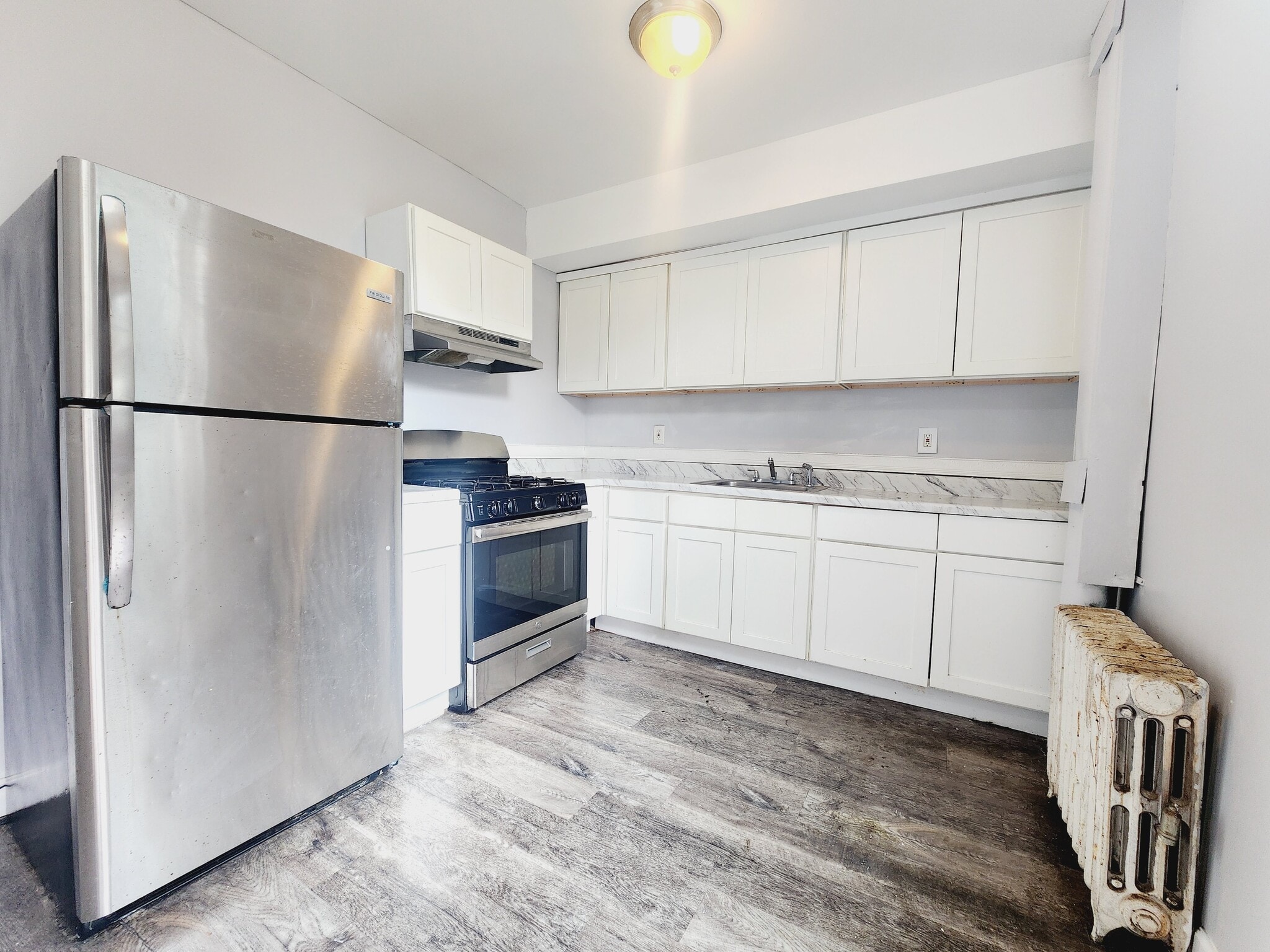 Unit 1 - 107 Van Nostrand Ave