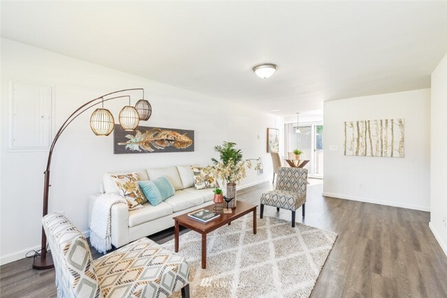 Building Photo - 1744 N Rainier Ave