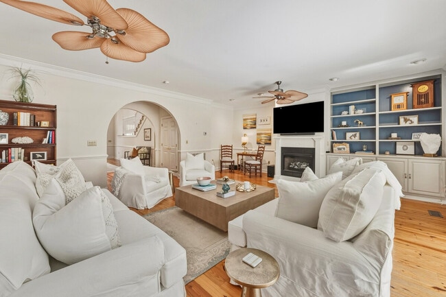 Building Photo - 21 Wallace Pate Dr