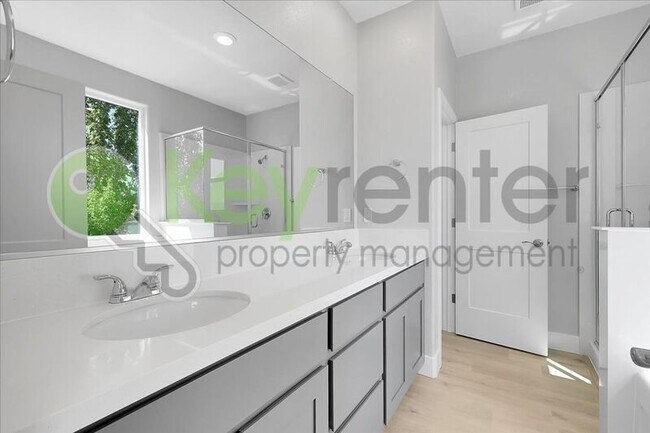 Building Photo - 1488 Westwind Wy