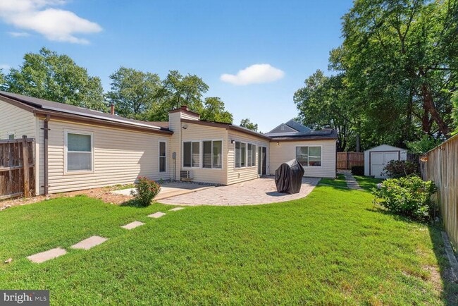 Building Photo - 15563 Peach Walker Dr
