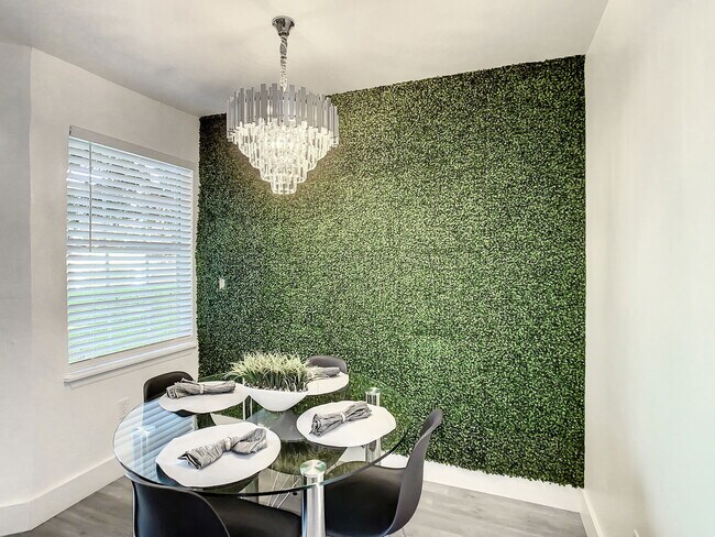 Building Photo - Westpointe Boulevard, Orlando, FL 32835 - 2 BR 2 BA condo