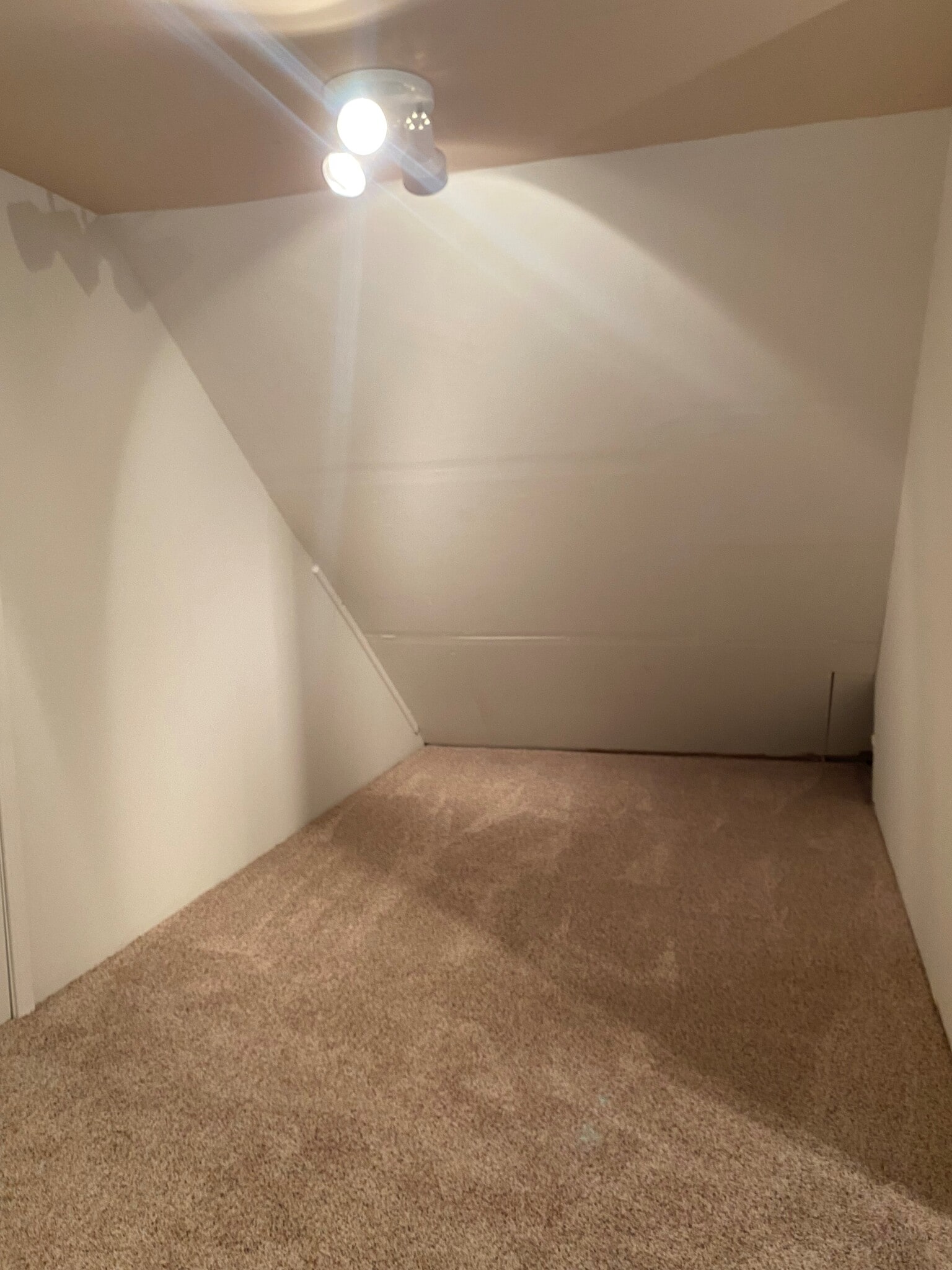 Building Photo - 4139 Jackson Ave