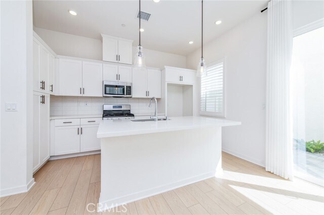 Building Photo - 4421 S Bryant Pso