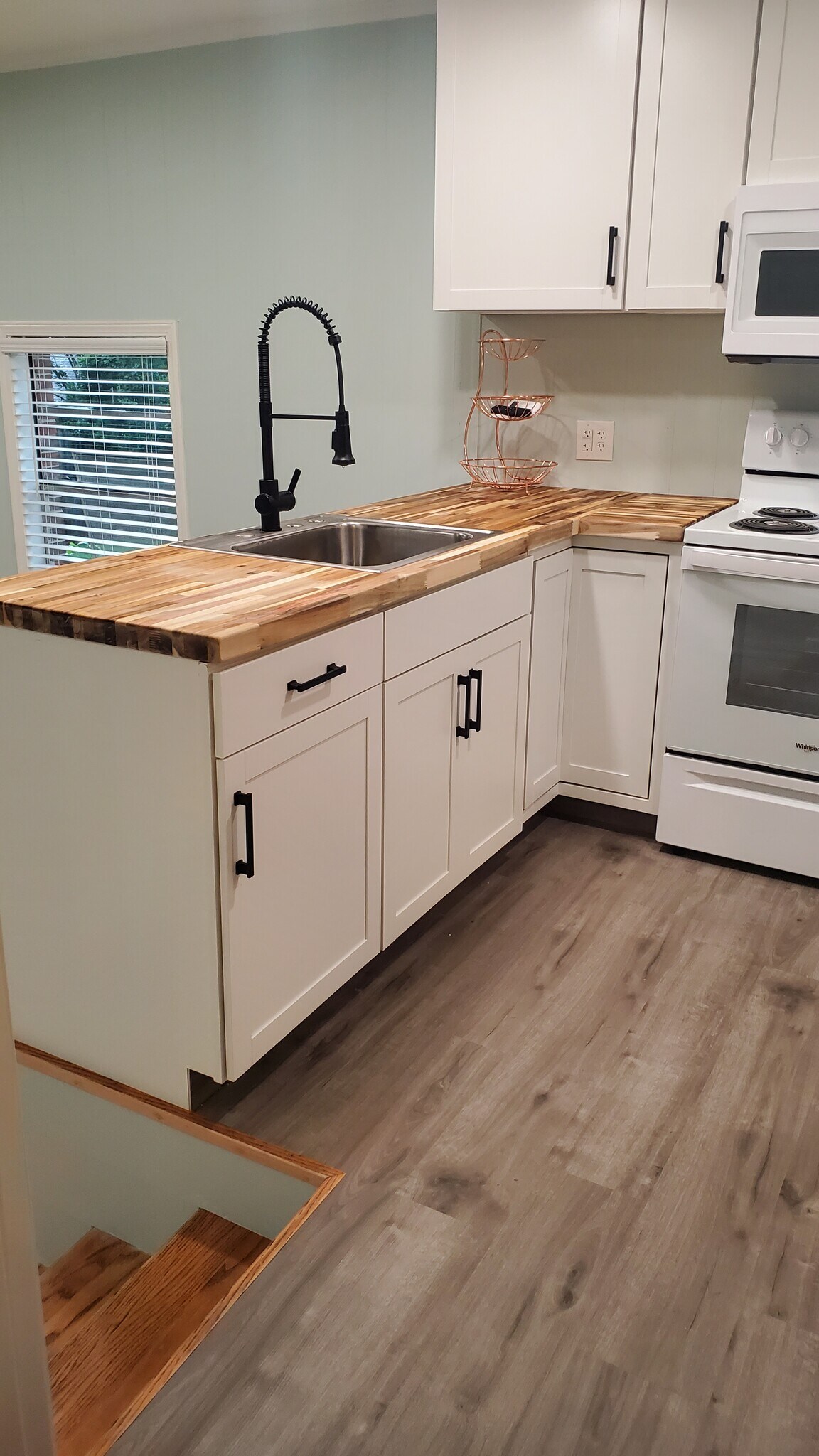 Building Photo - 2412 Jacqueline Cir