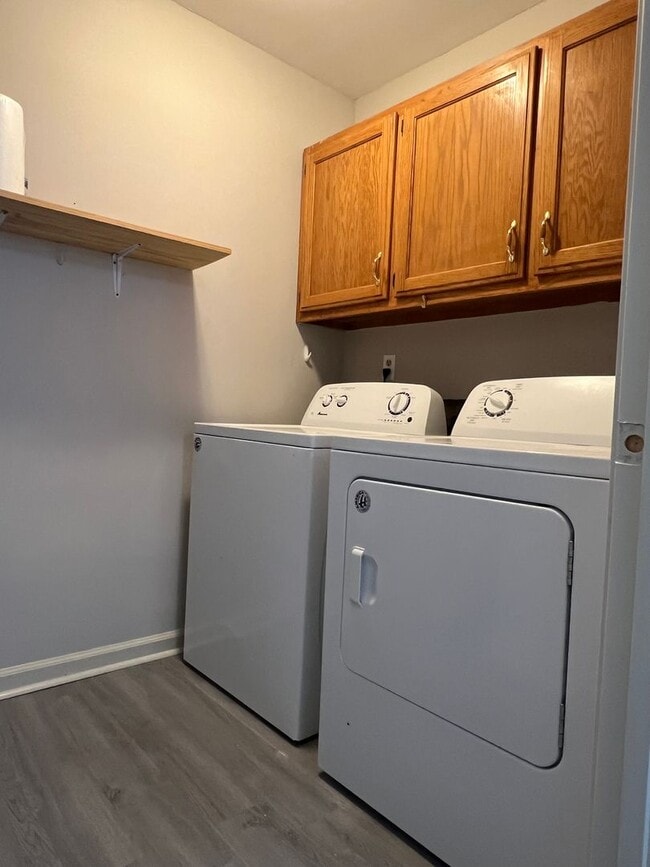 Building Photo - 33 Co Rd 398