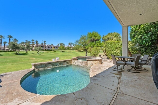 Building Photo - 48 Pebble Beach Dr