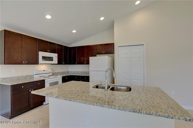 Building Photo - 8415 99th Ct