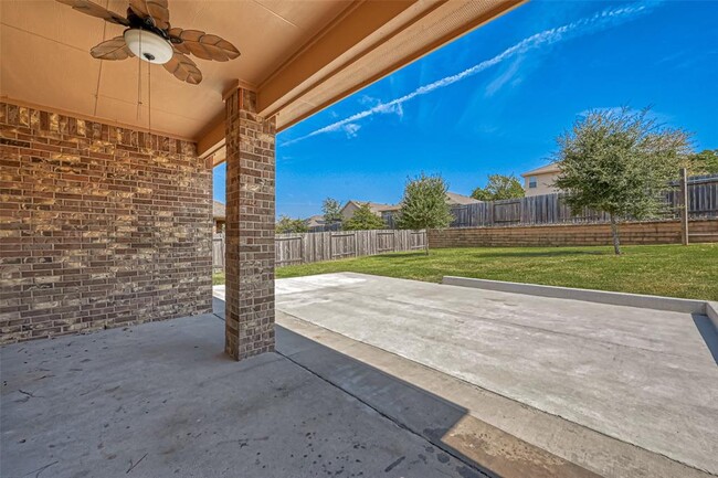 Building Photo - 8402 Coral Cove Pass Ln
