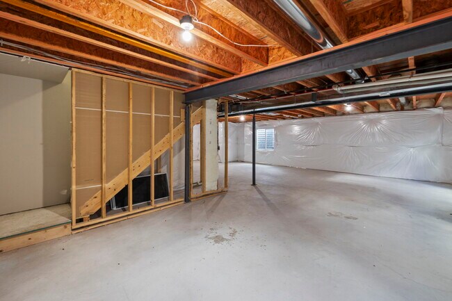 Building Photo - 9973 Castor Dr