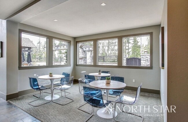 Building Photo - Stunning Renaissance at Peterkort Woods To...
