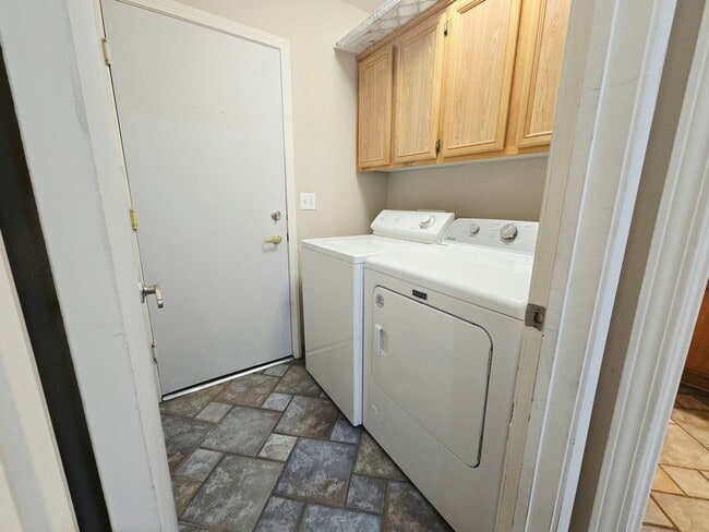Building Photo - READY TO RENT!  3 BED/2 BATH HOME IN SOUTHWEST LAS VEGAS!